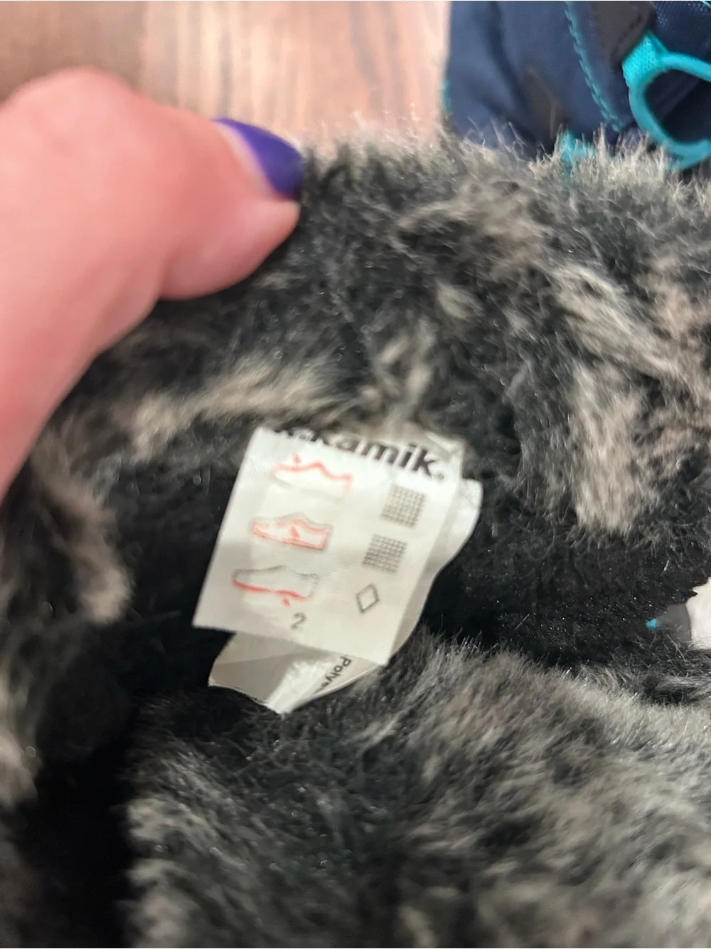 Kamik Kids Navy and Teal Winter Boot with Faux Fur Cuff size 2